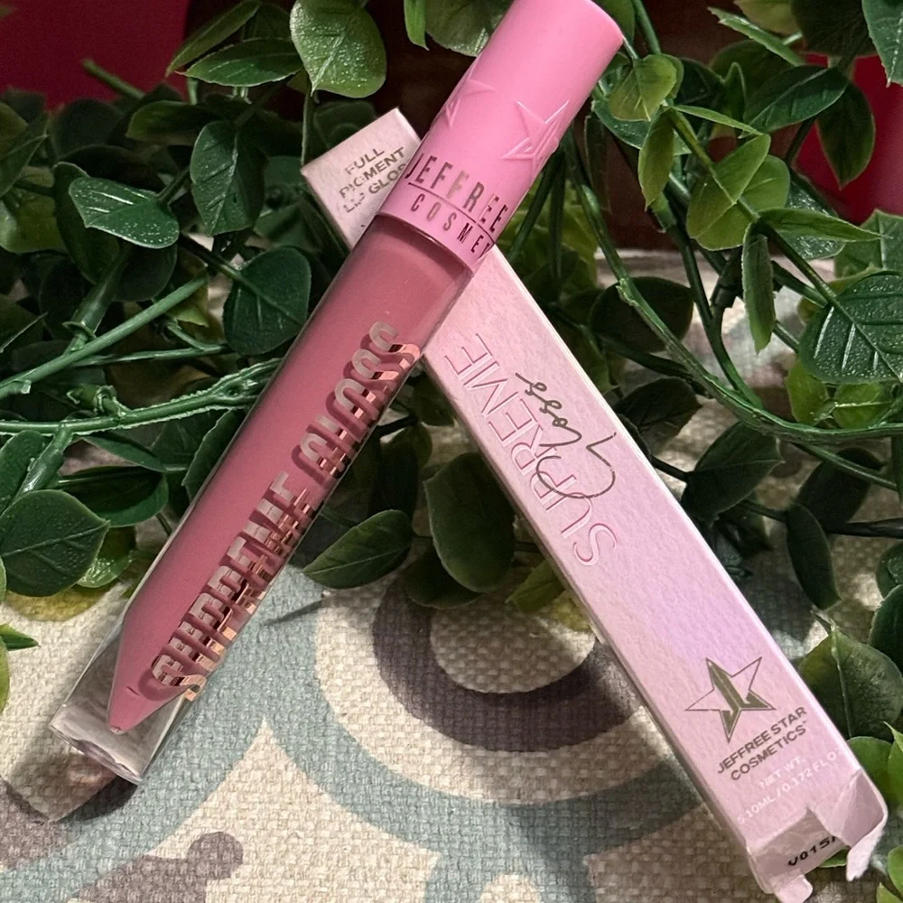 Jeffree Star Supreme Gloss - Cookie Dough Shade
